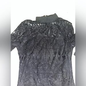NWT Guess Black Overlay Lace Turtleneck Dress Size 6.        ga.